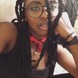 Meet your Posher, Tori